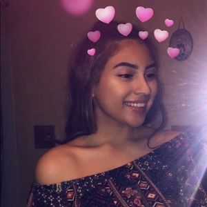 Meet your Posher, Dafne